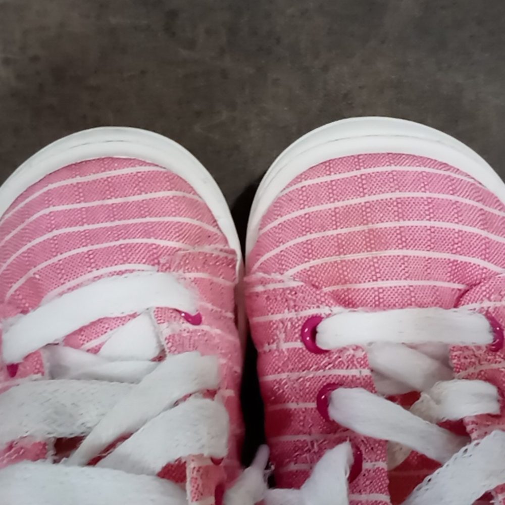 Shoes - Picture 2 of 3